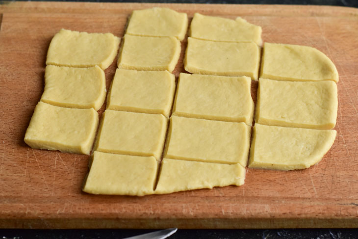 Honey cookies - a whole plate of delicious pastries in 30 minutes