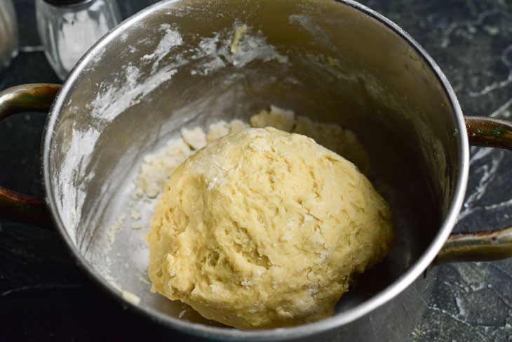 Honey cookies - a whole plate of delicious pastries in 30 minutes