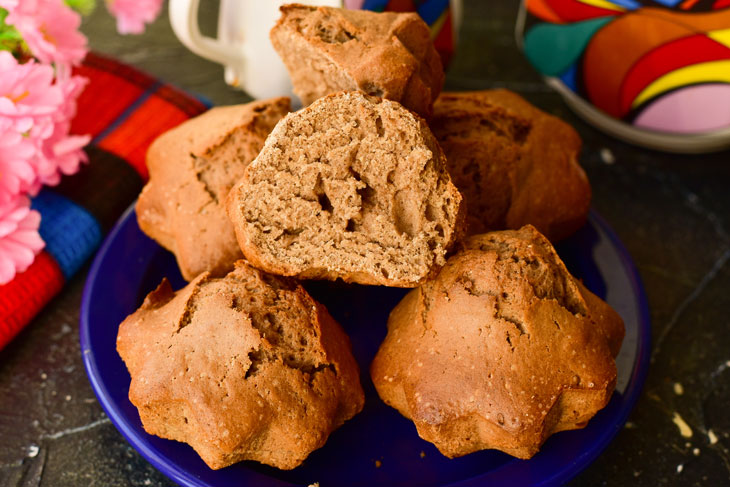 Chocolate muffins - a simple recipe for delicious pastries for tea